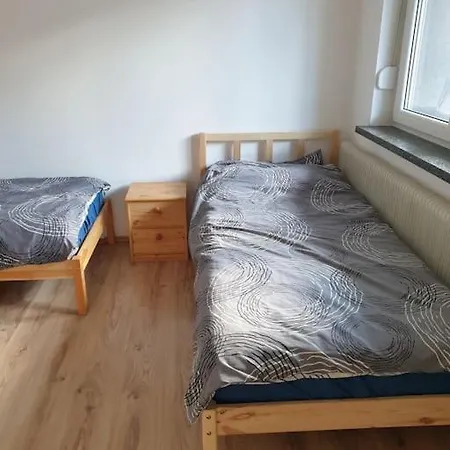 Schoene 2 Im Herzen Von Apartmán Gleisdorf