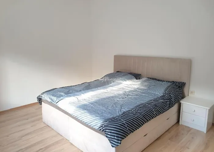 Schoene 2 Im Herzen Von Глайсдорф